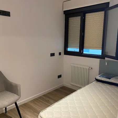 Apartments 아파트 료렛 드 마르